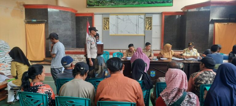 Polsek Pataruman Kawal Ketat Penyaluran Bansos, 174 Warga Terima Bantuan Tanpa Hambatan